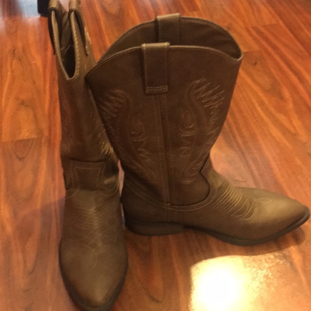 Rampage Boot